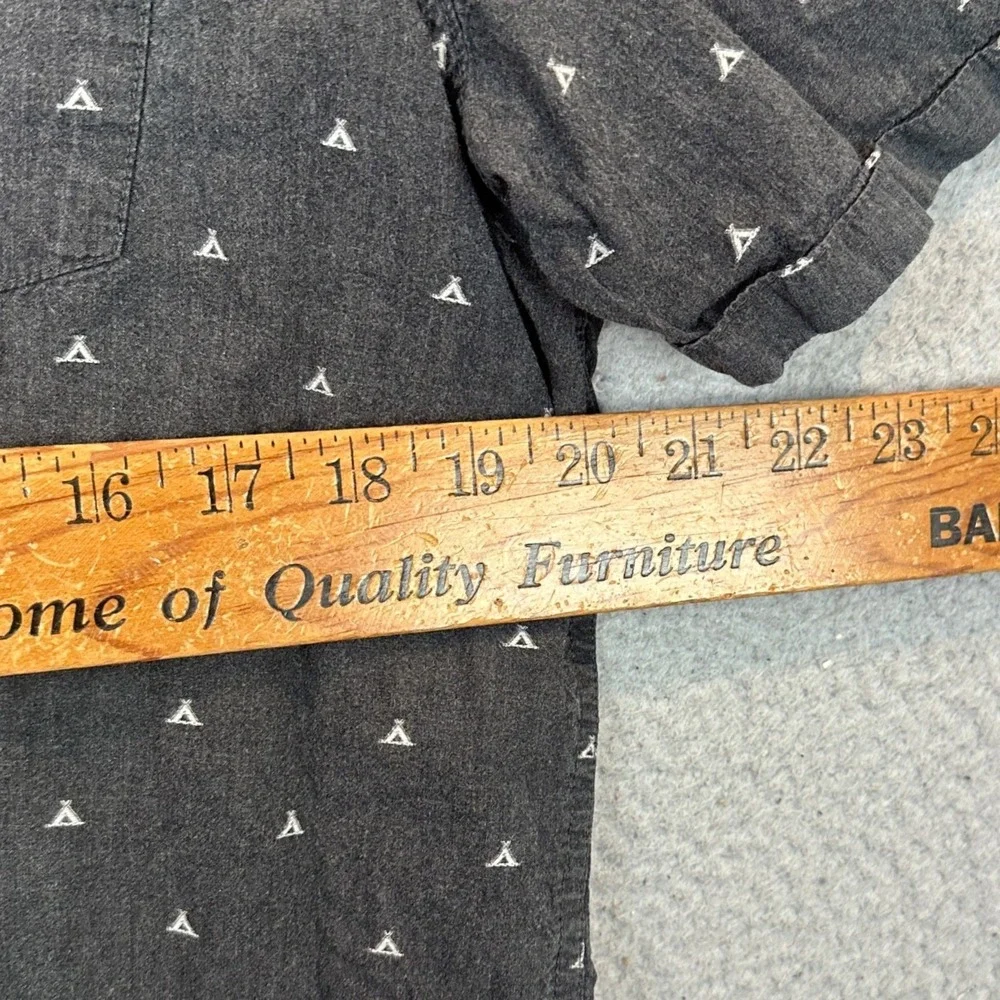 The North Face Shirt Mens Large Dark Grey Tent Graphic Button Up Short Sleeve